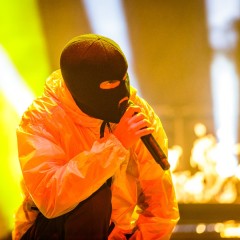 Twenty One Pilots.