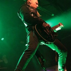 Backyard Babies.