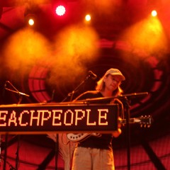 Hier kommt die Sonne. Beachpeople.