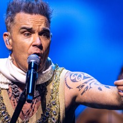 Robbie Williams.