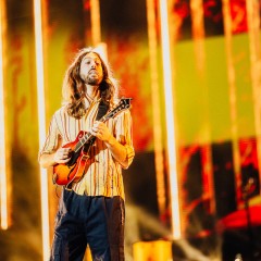 Imagine Dragons.