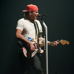 Tom DeLonge.