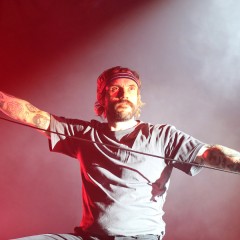Idles.