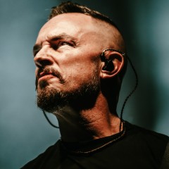 Mark Tremonti.