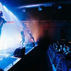 Karnivool.