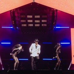 Ne-Yo.