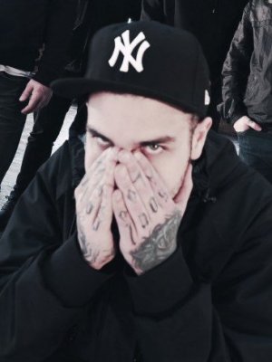 Metalsplitter: Nazi-Mord bei The Exploited
