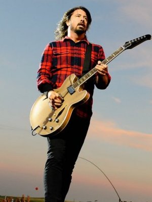 Schuh-Plattler: Grohl toppt Adeles Fluchrekord
