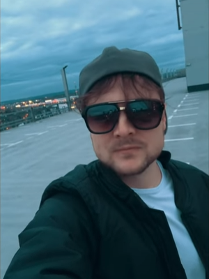 Phil Laude: Deutschrap-Persiflage "Kein Para"