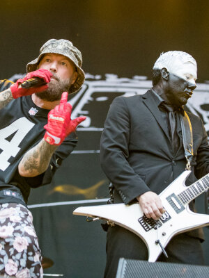Limp Bizkit: "Dad Vibes"-Video mit Steel Panther