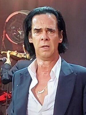 Schuh-Plattler: Keramik-Newcomer Nick Cave auf Tour